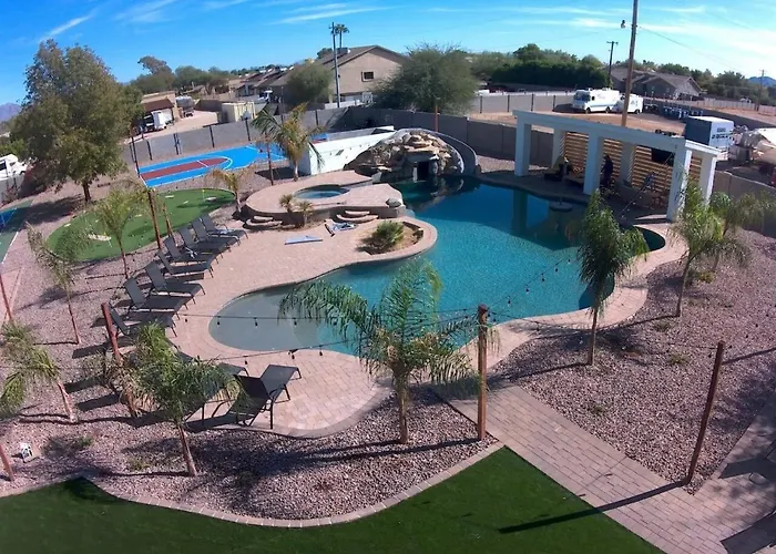 12 Large Bedrooms Waterfall Game Lounge * Phoenix